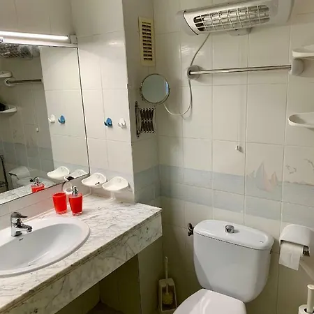 Homing Cristal 10 Apartment *